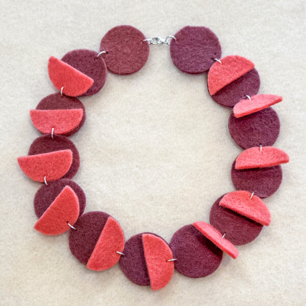 Wool Felt Lunas Neckpiece in Plum/Pink